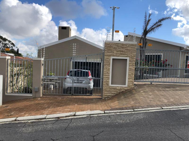 To Let 1 Bedroom Property for Rent in Ruwari Western Cape